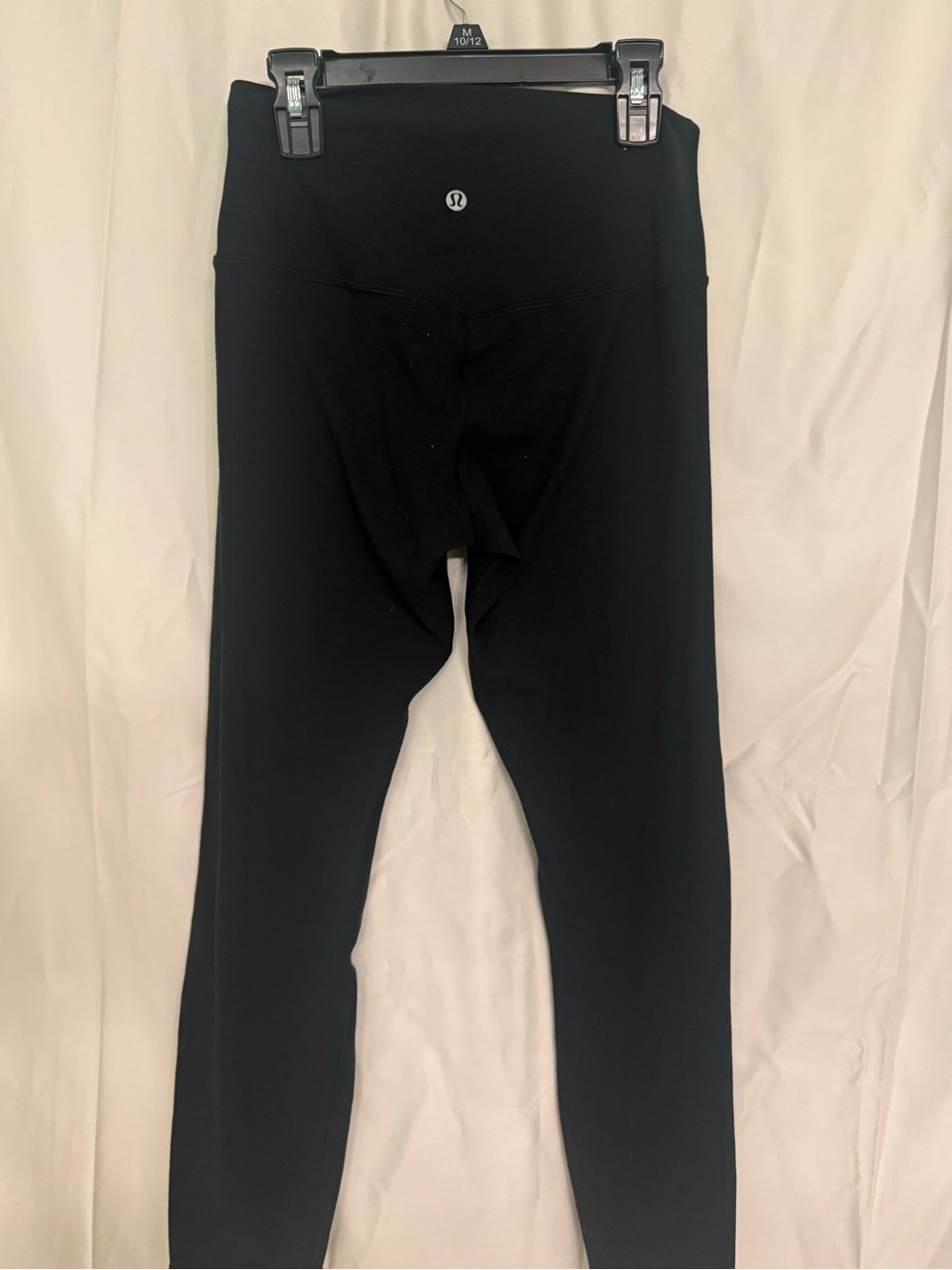 Classic Lululemon Align Pant II leggings in black, women’s size 6.